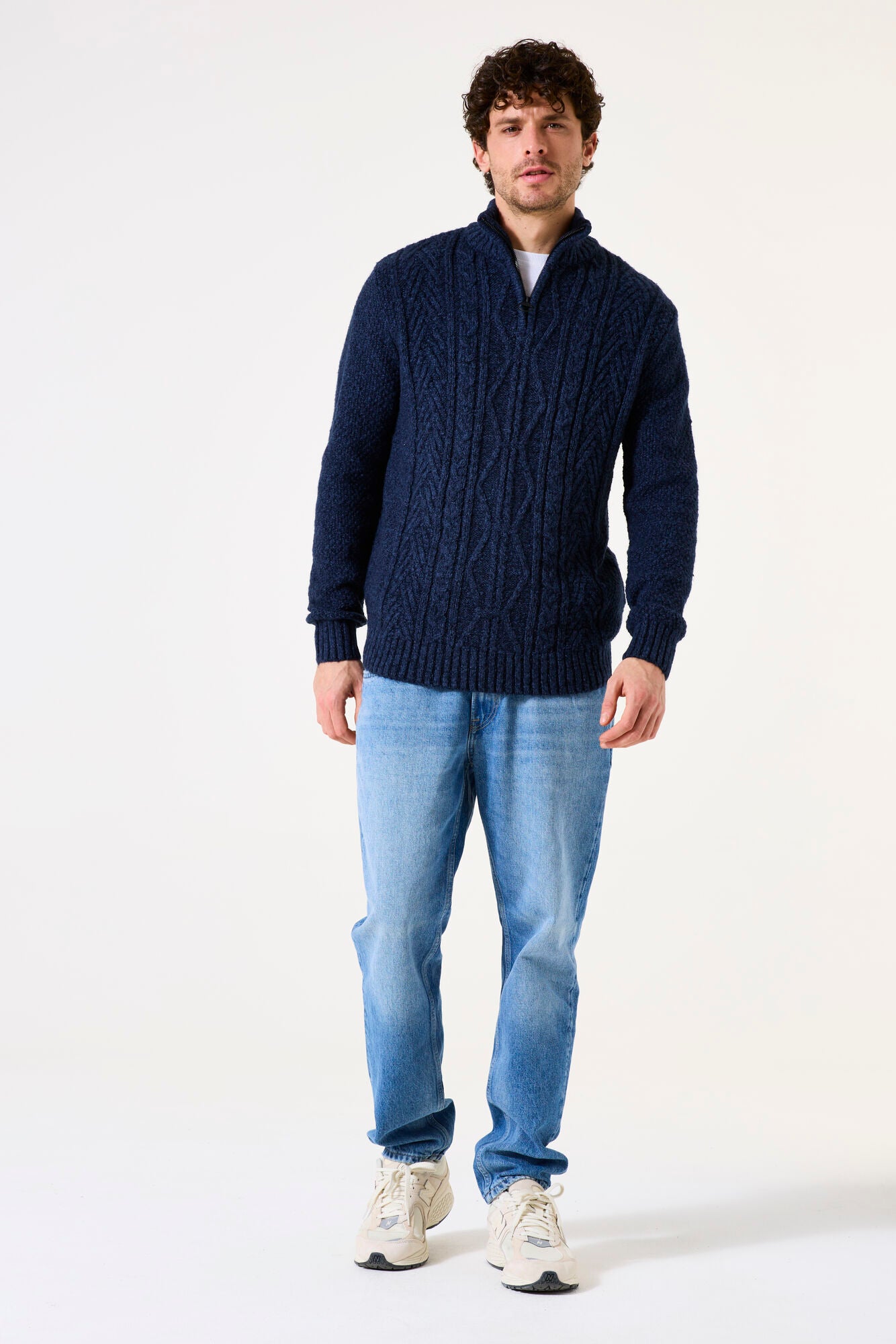 Garcia Sweater z1180 - Navy - Boutique Adam & Eve marque canadienne, marque québécoise