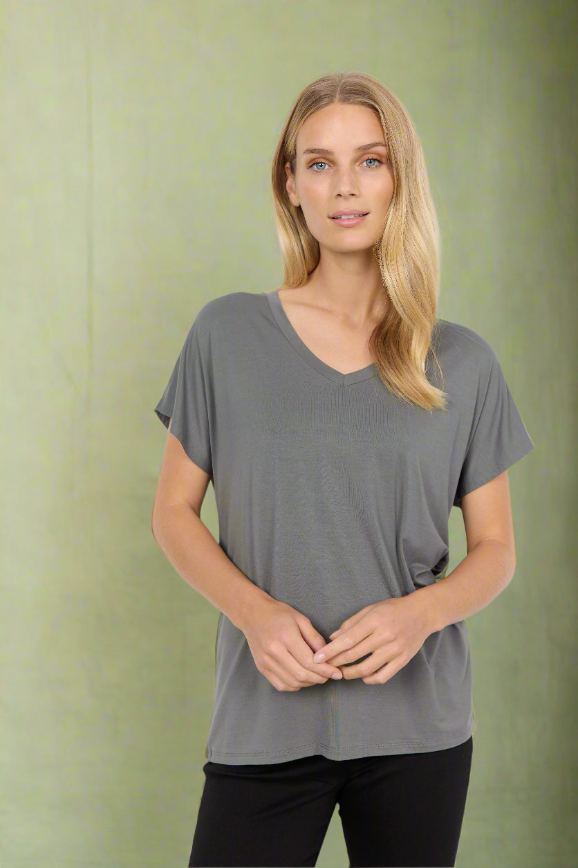 Soya Concept t-shirt MARICA 32 - Khaki - Boutique Adam &amp; Eve marque canadienne, marque québécoise