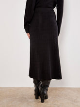 Apricot Skirt 129980- Boutique Adam & Eve marque canadienne, marque québécoise