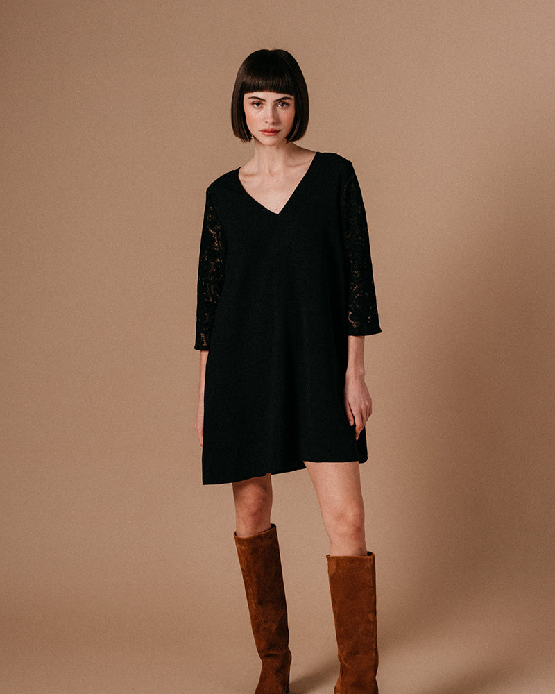 Grace & Mila LEONIE v-neck dress with lace sleeves