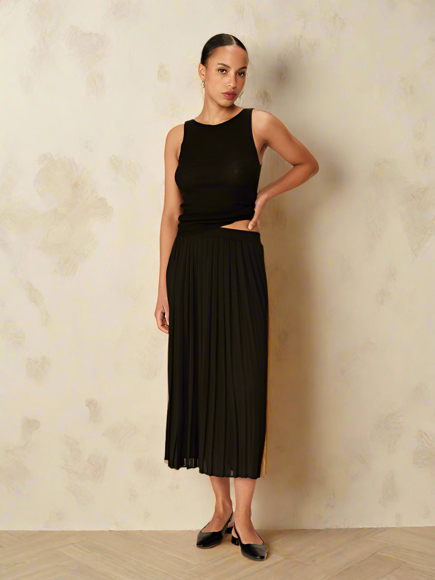 Grace &amp; Mila - Skirt PLISSE - Black - Boutique Adam &amp; Eve marque canadienne, marque québécoise